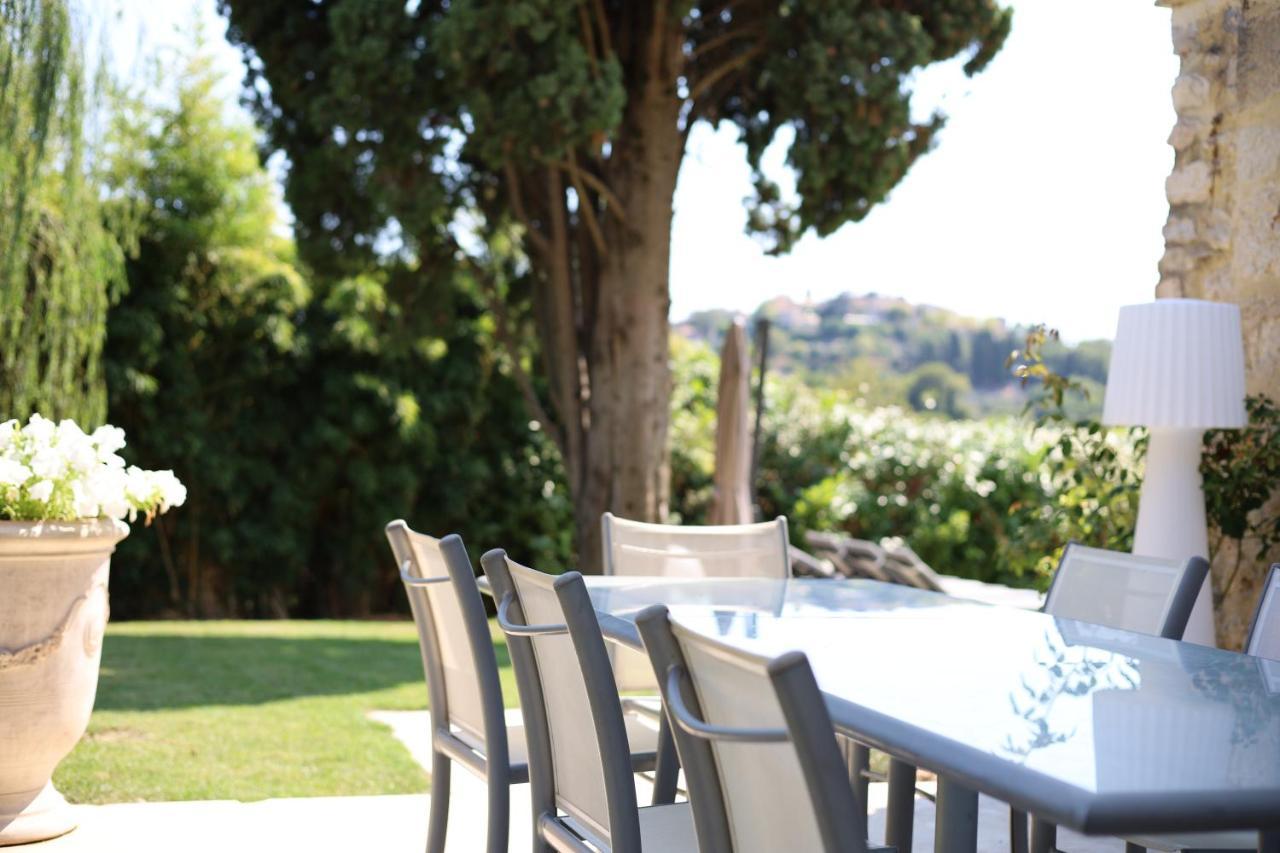 L'Elegante Bastide En Pierre Avec Vue Sur Le Vieux Village De Mougins Exteriör bild