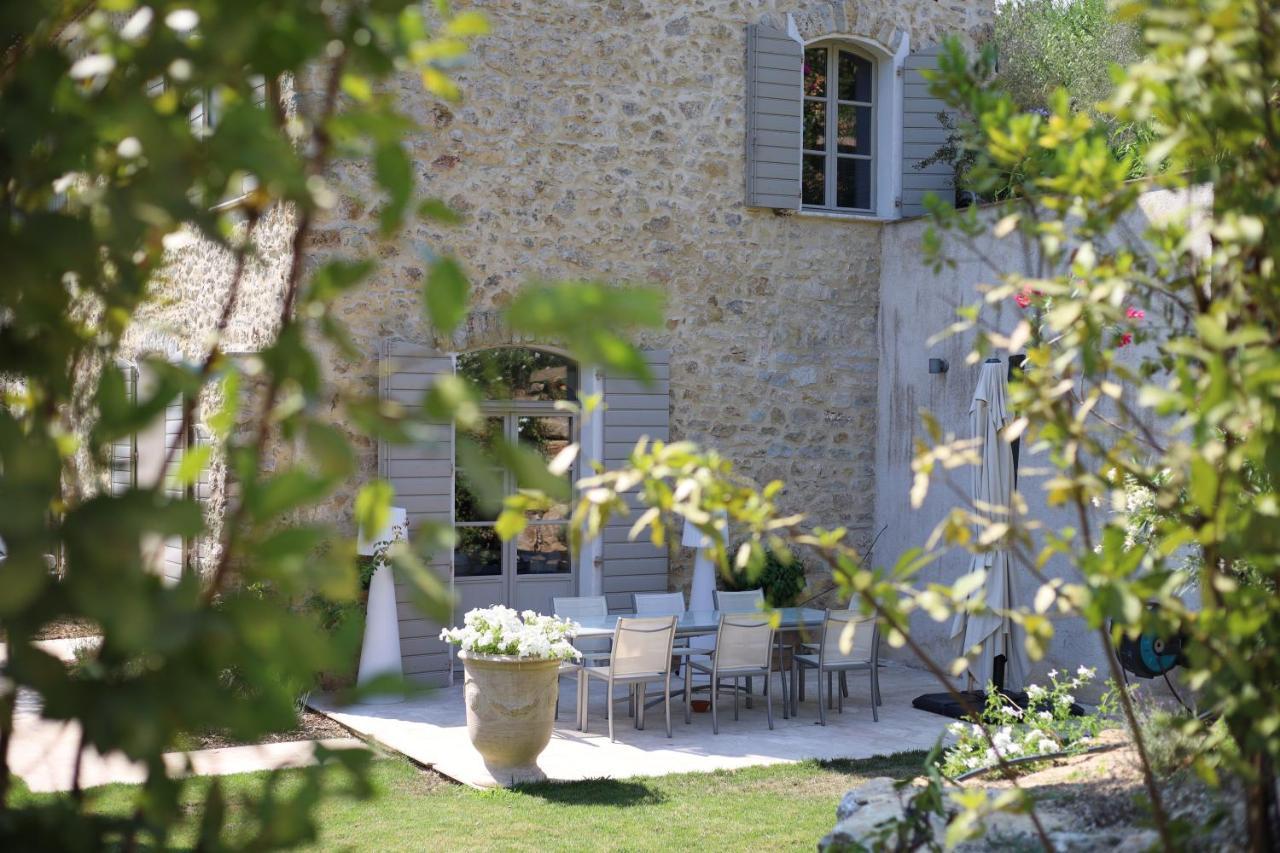 L'Elegante Bastide En Pierre Avec Vue Sur Le Vieux Village De Mougins Exteriör bild