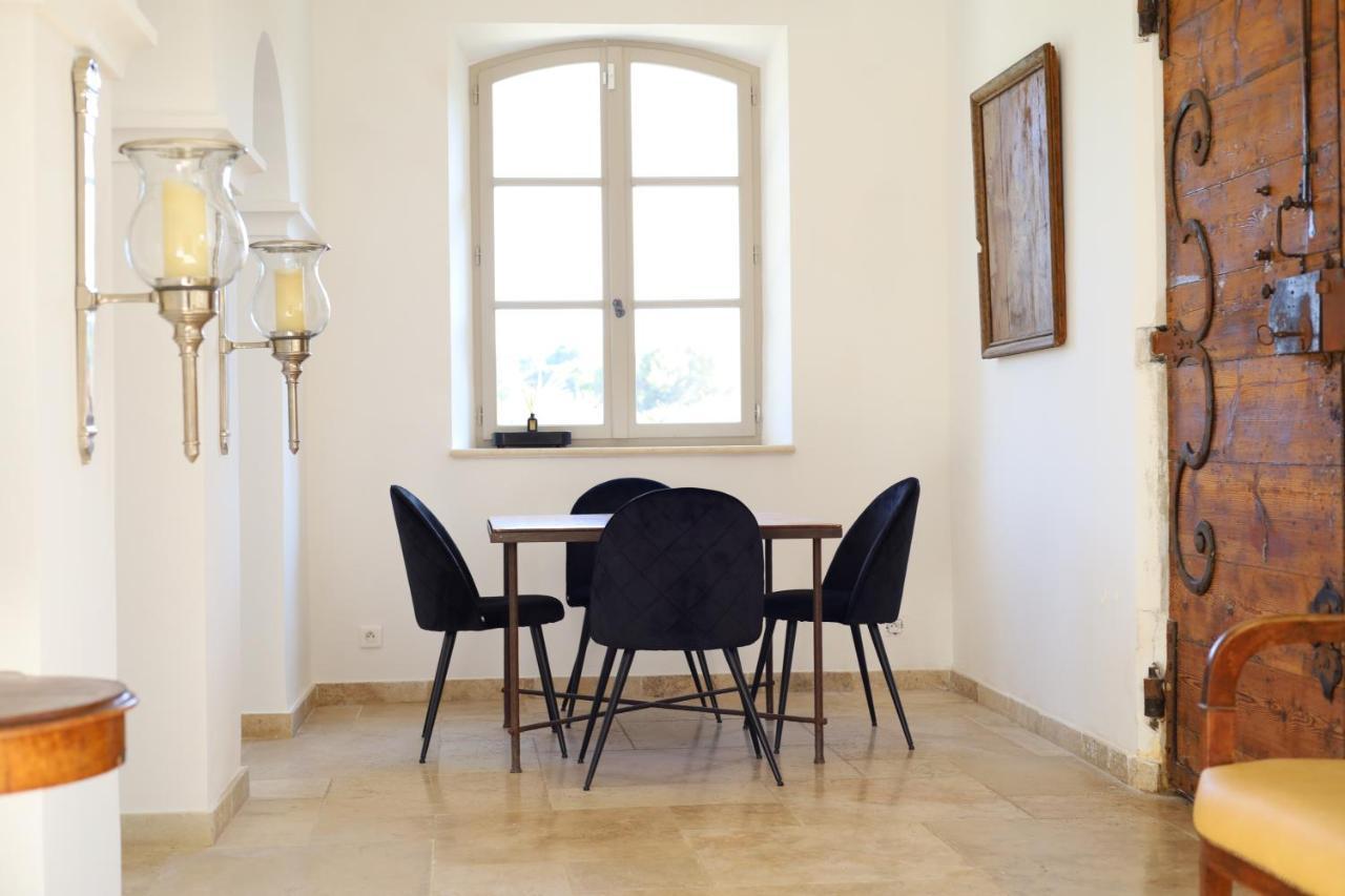 L'Elegante Bastide En Pierre Avec Vue Sur Le Vieux Village De Mougins Exteriör bild